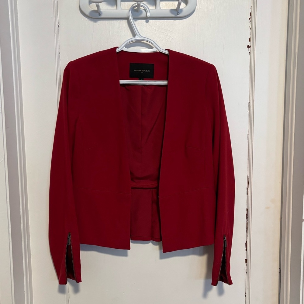 Banana Republic Women’s Size 2 Crimson Red Tailored Open Front Blazer Workwear